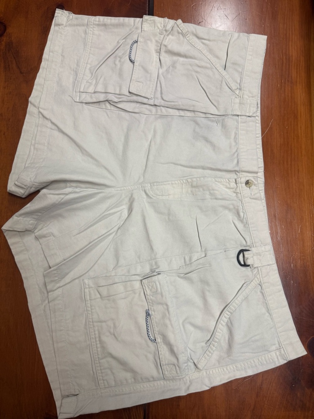 Columbia Men's Tan Cargo Shorts with D-Ring